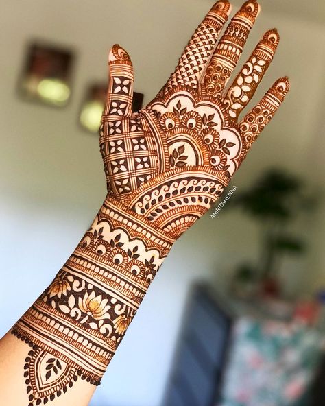 Mehandi designs11