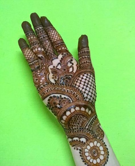 Mehandi designs18