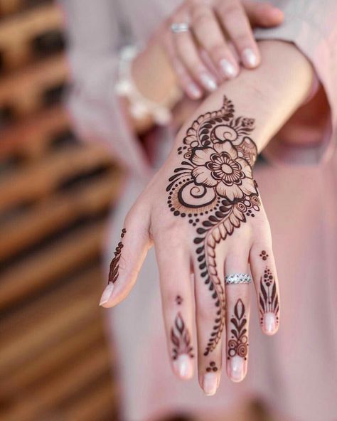 Mehandi designs36