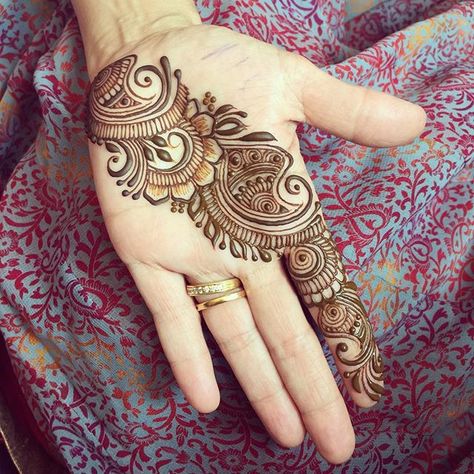 Mehandi designs39