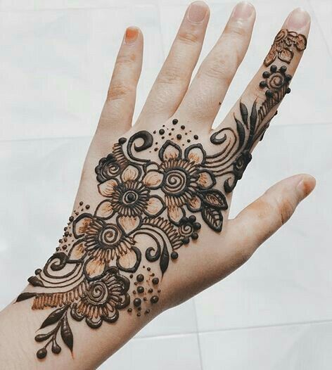 Mehandi designs46