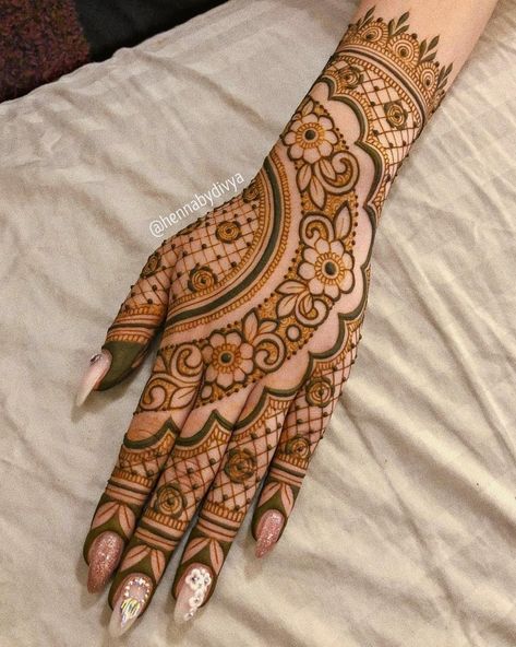 Mehandi designs6