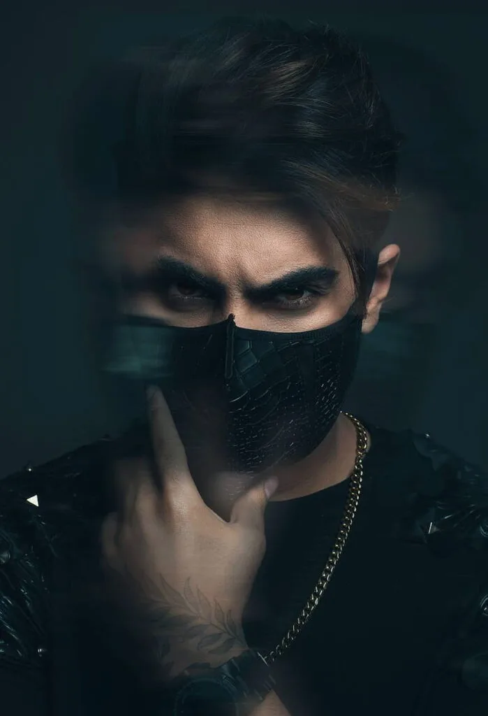 hidden face boy 1 699x1024 1 hidden face boy 1 699x1024 1