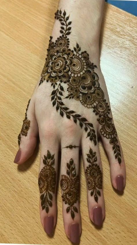 mehndi designs back hand1