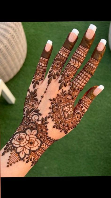 mehndi designs back hand3