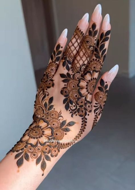 mehndi designs back hand9