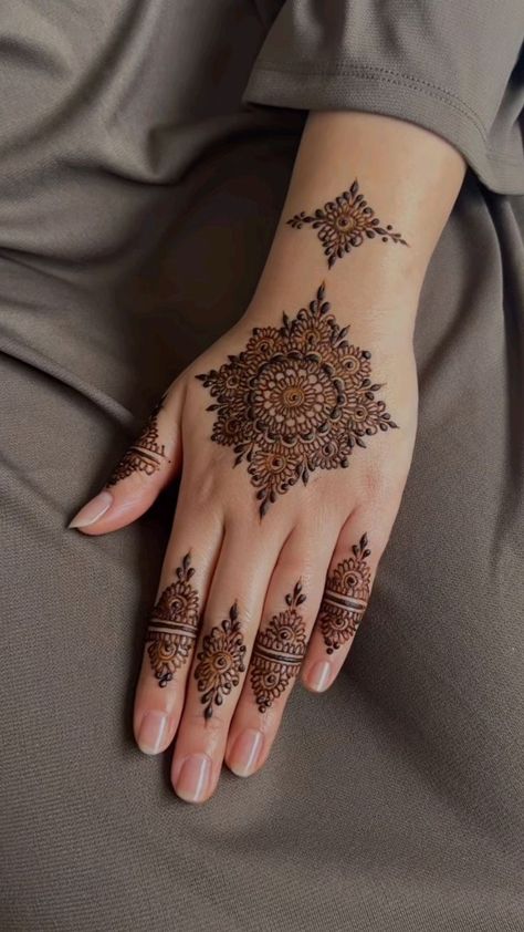 mehndi designs for fingers22