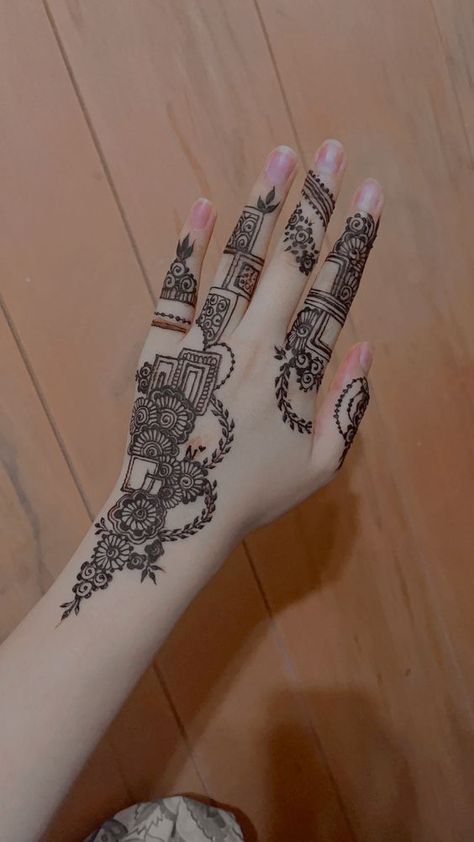 mehndi designs for fingers23