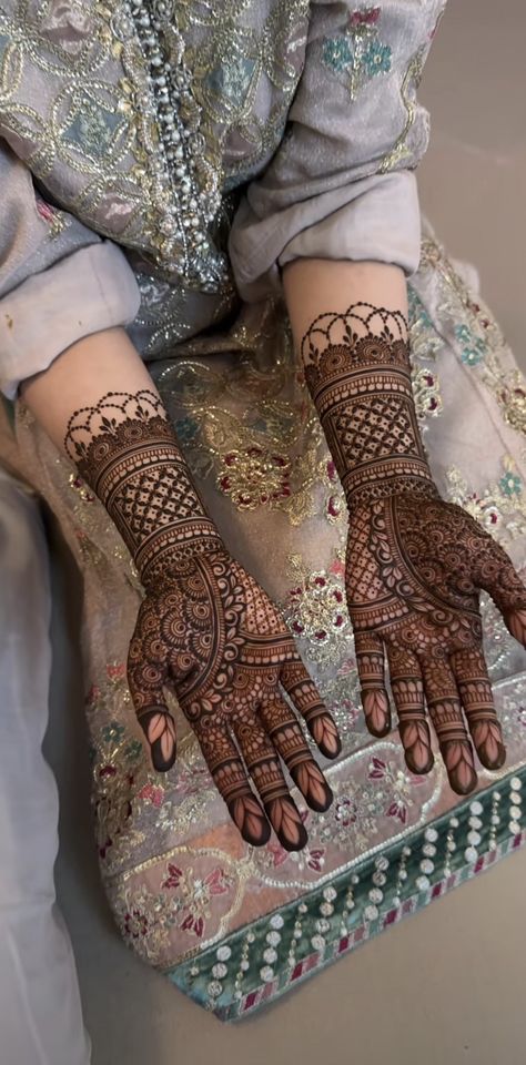 mehndi designs full hand2