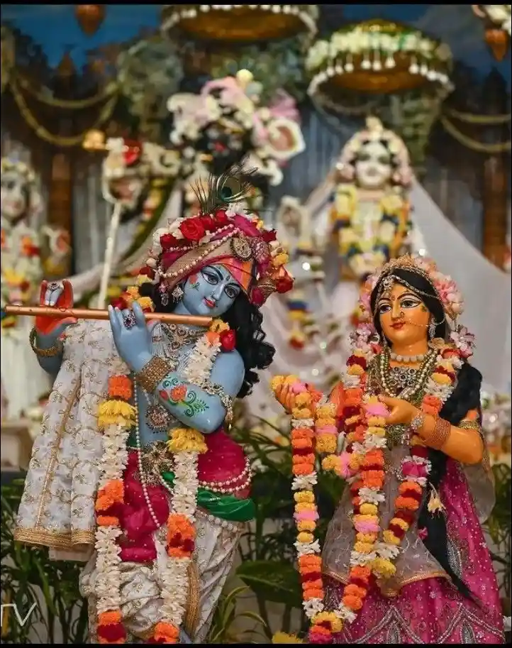 romantic radha krishna images 18